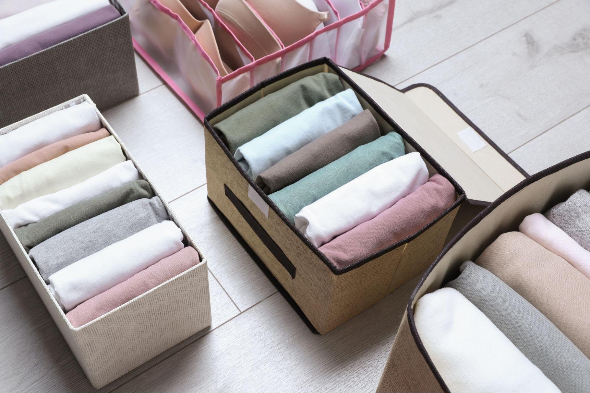 cutii textile pentru depozitarea hainelor