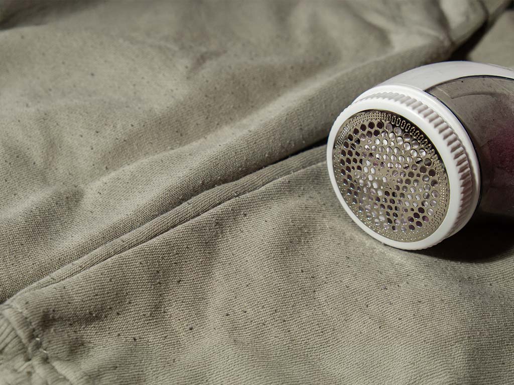 Jarní úklid: Jak odstranit žmolky z oblečení