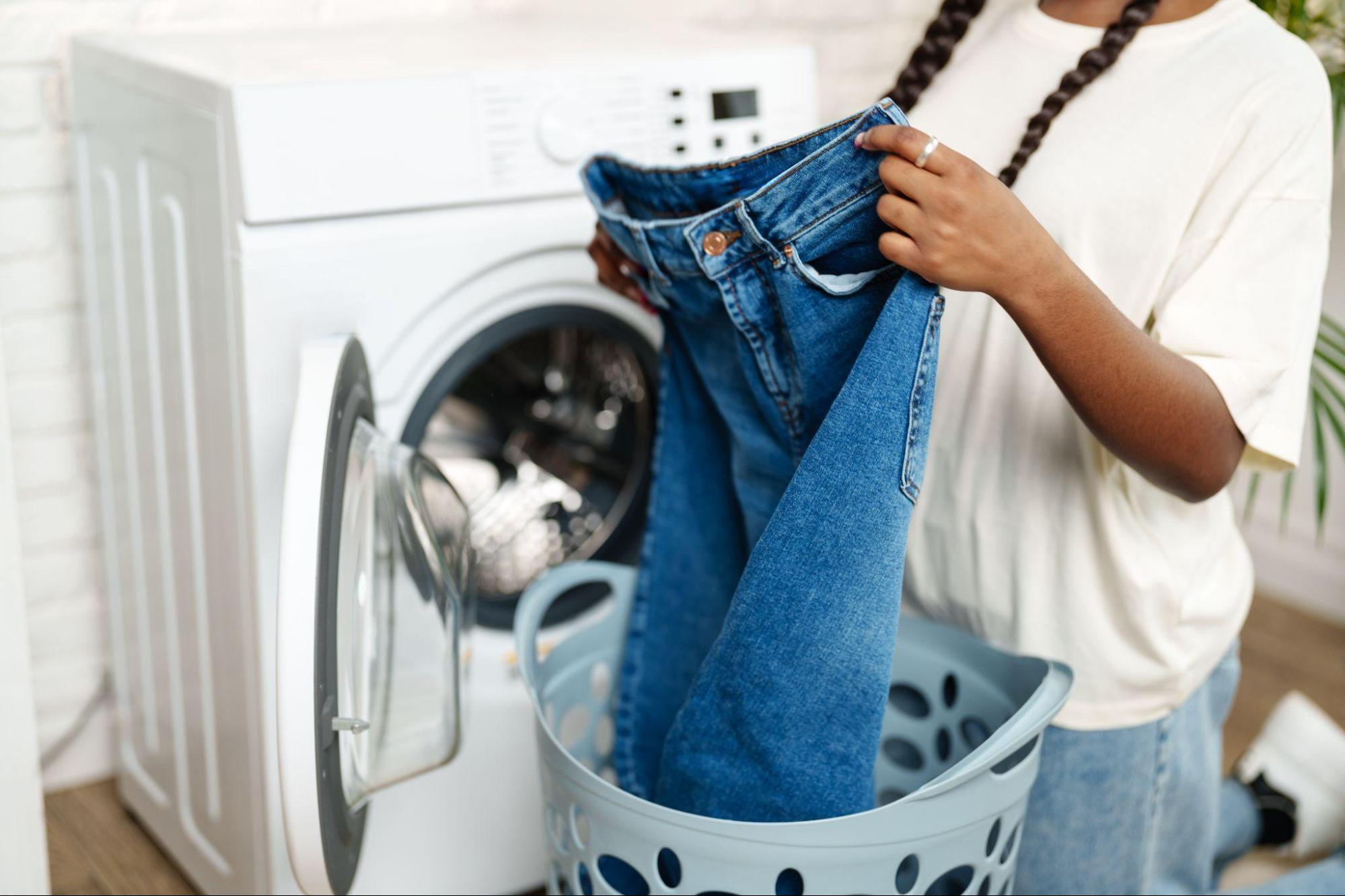 washing new jeans