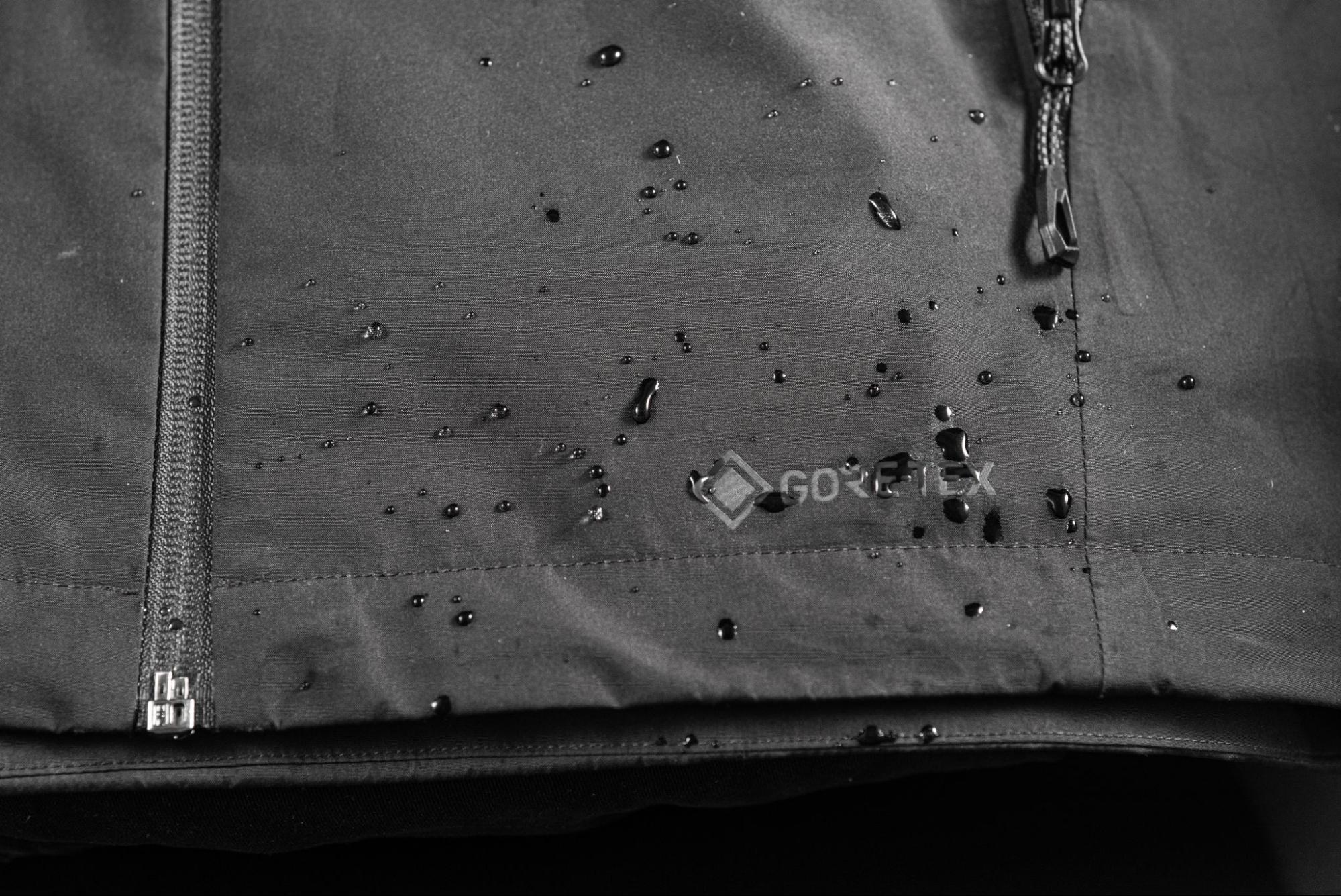 gore-tex bunda