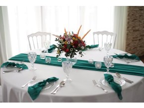 běhoun šifon světle smaragdově zelený (3,5m/ 5,5m), vyžehlený