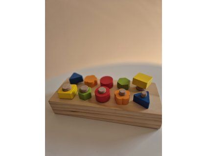 Montessori šroubování