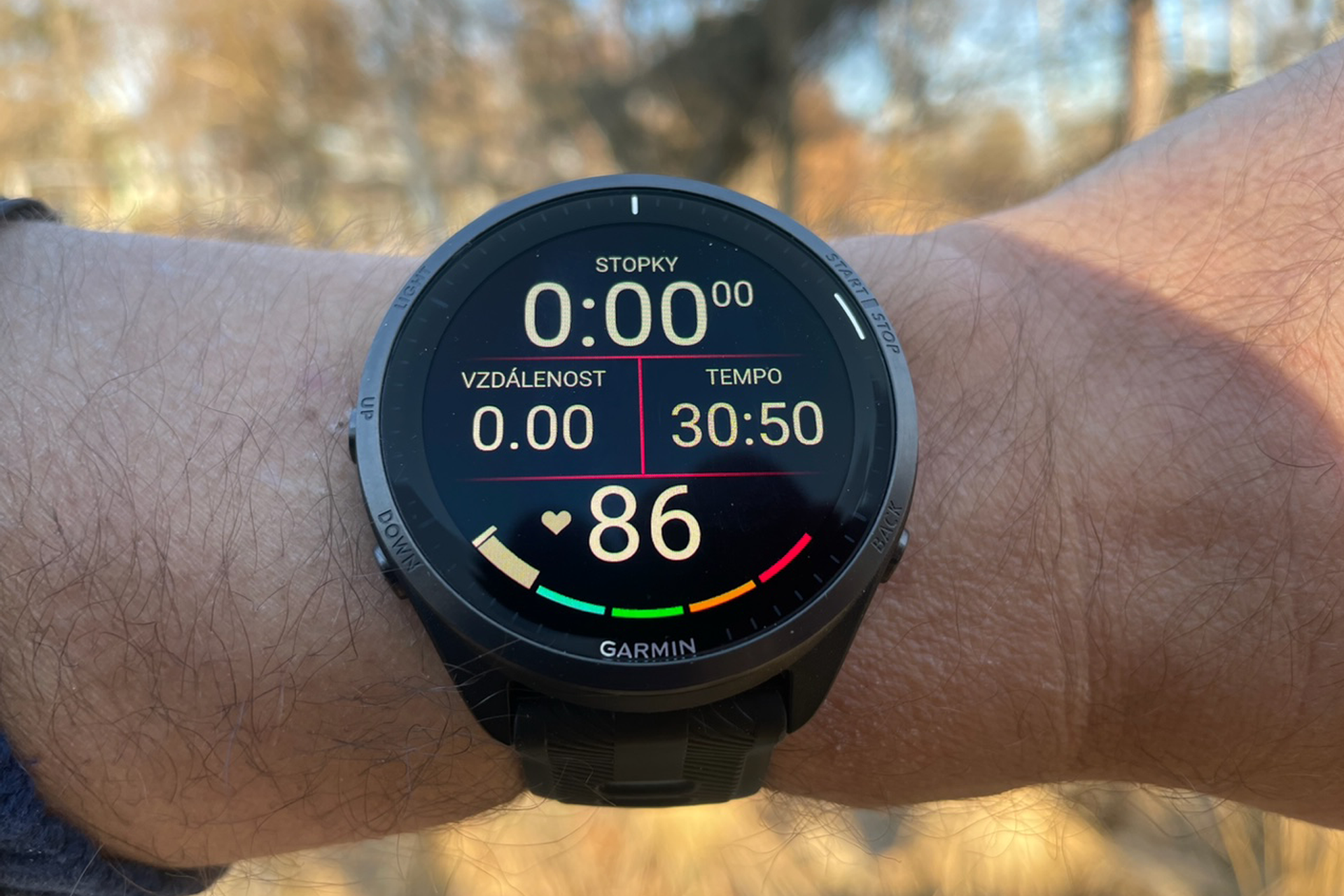 Garmin Forerunner 965: Elegantní Ironman v titanu