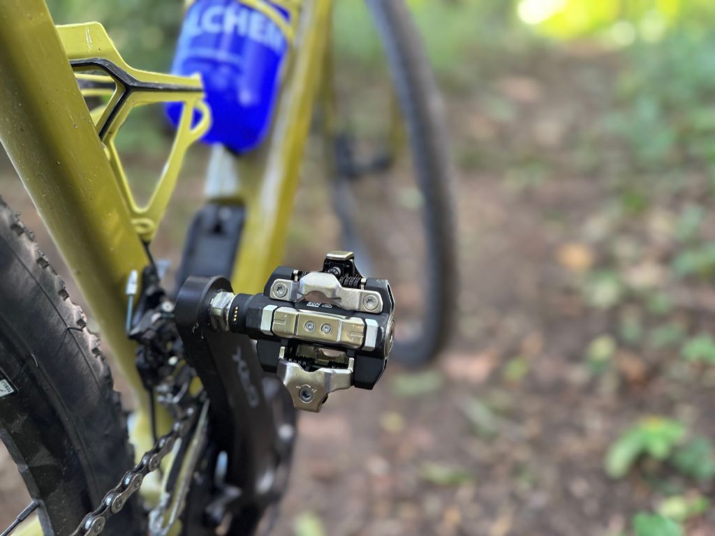 Jak vybrat wattmetr na kolo (2026): Garmin, Favero, LOOK nebo 4iiii?