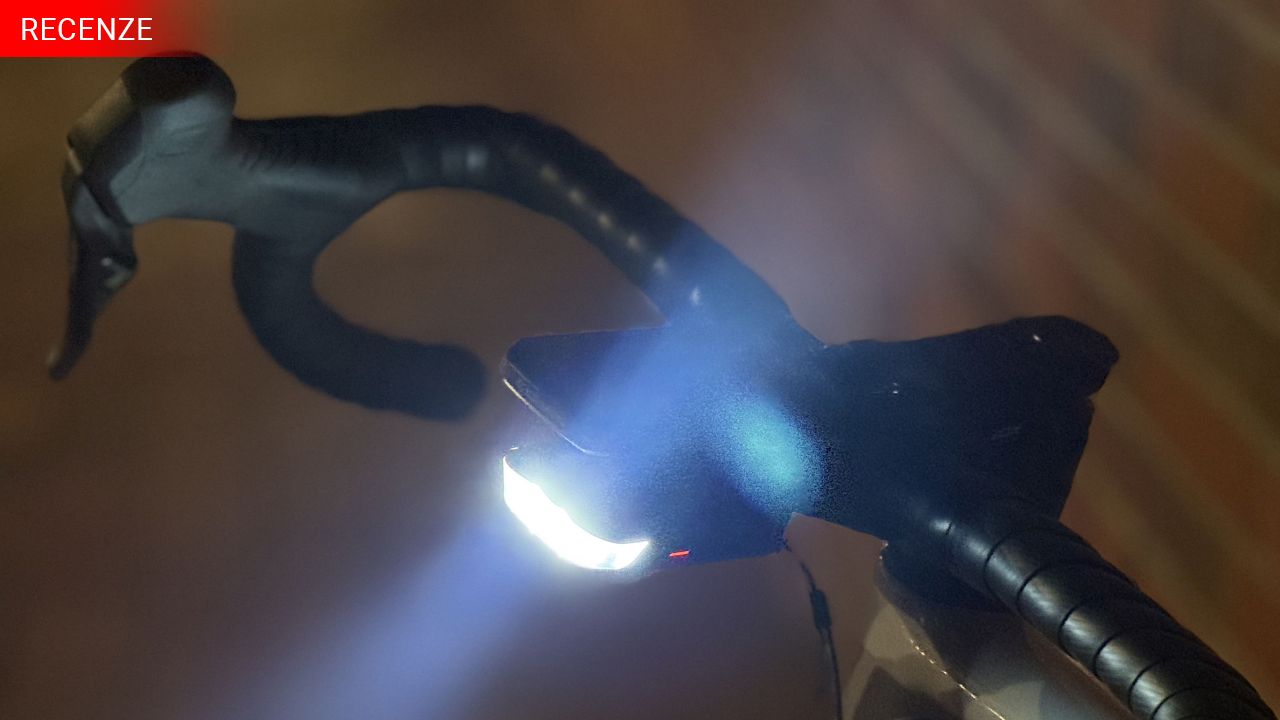 Proč je Ravemen FR1500 aktuálně nejprodávanější svítilnou v našem obchodě?