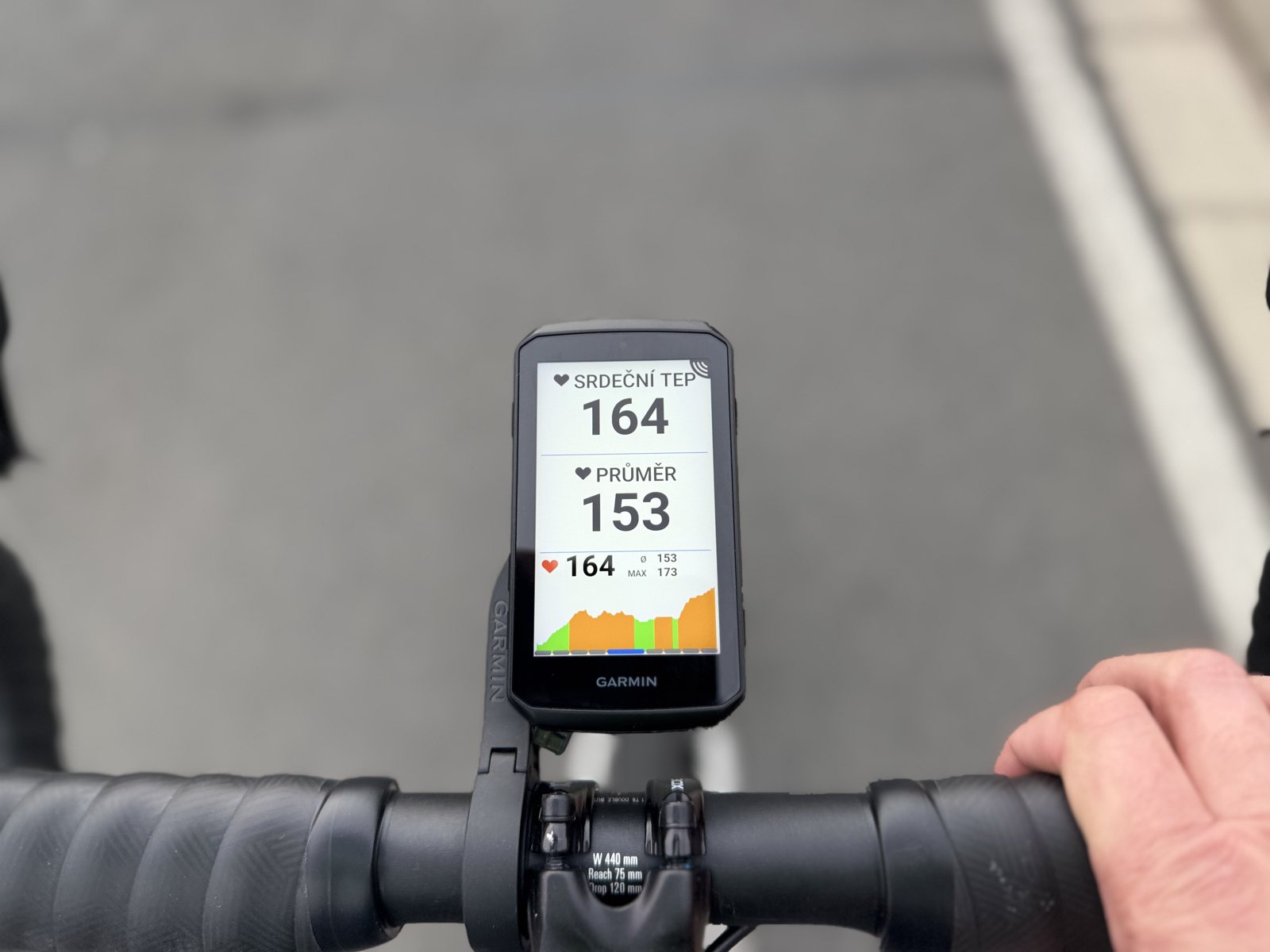 Datová pole Garmin Edge 1060 při jízdě