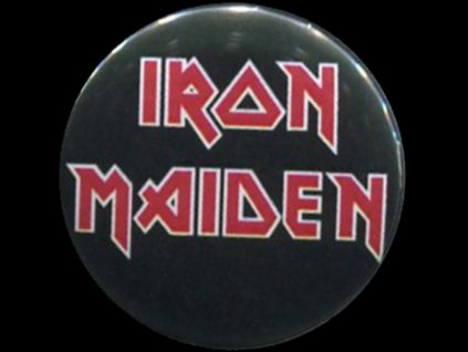 placka 25 iron maiden napis red