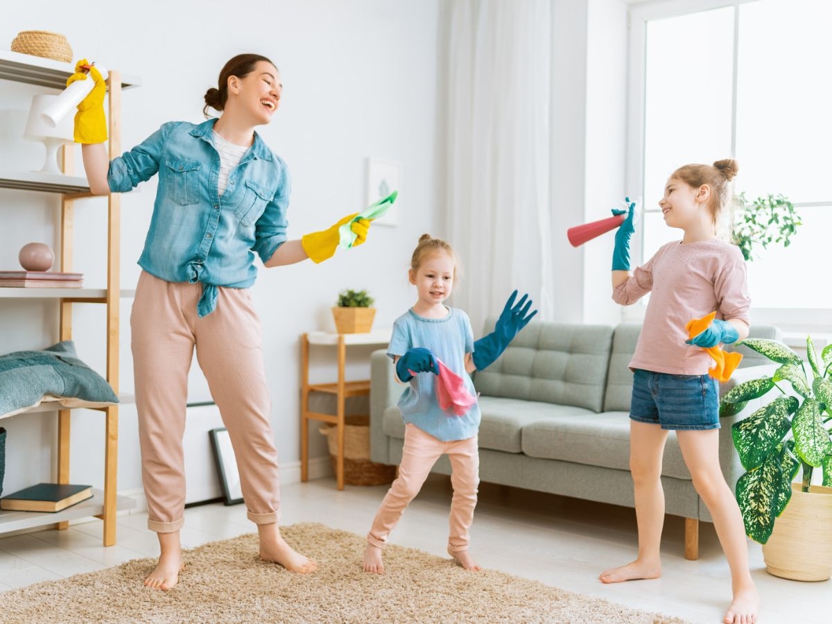 Běžné vs. ekologické čisticí prostředky: Jakým nebezpečným látkám se vyhnout?