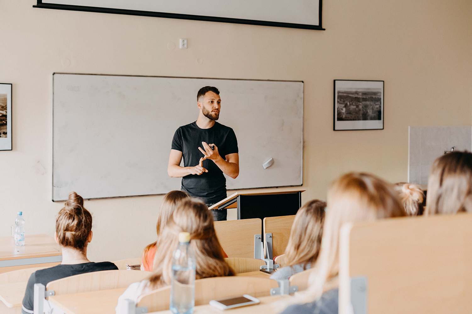 Když máš nějaký sen, máš v sobě i sílu si ho splnit, říká Honza Emler z DOLLERu