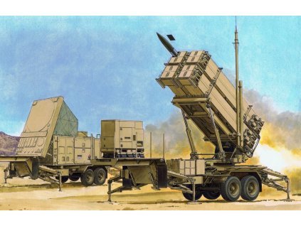 Model Kit military 3563 - MIM-104F PATRIOT SURFACE-TO-AIR MISSILE (SAM) SYSTEM (PAC-3) (1:35)