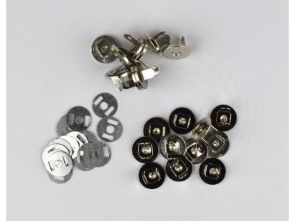 Zapínacie strieborné magnety