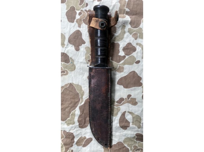 USMC UTILITY FIGHTING KNIFE - CAMILLUS N.Y. (2)