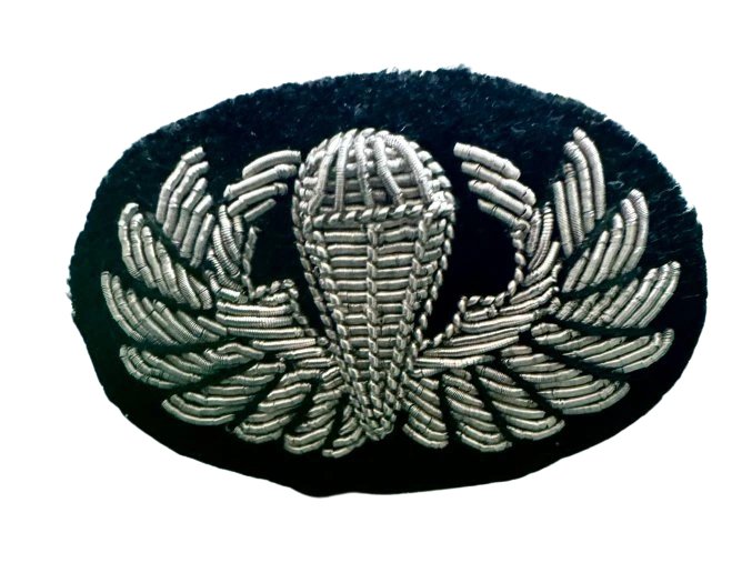 16527 basic paratrooper badge bullion okinawa made – upraveno