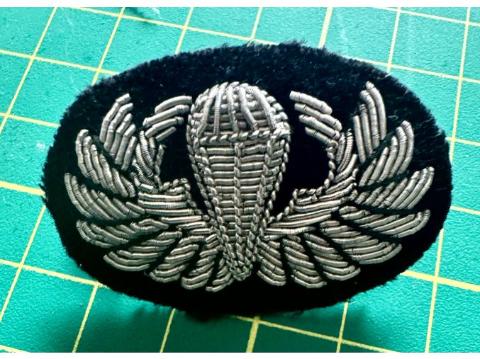 Basic Paratrooper Badge - Bullion - Okinawa made