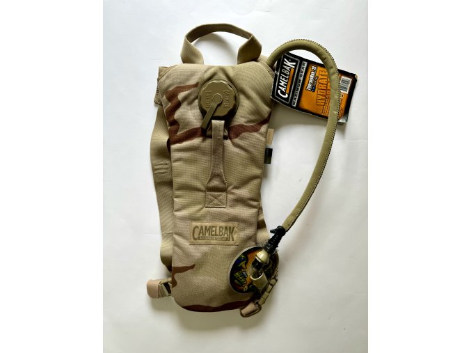 Camelbak 2l DCU NOC