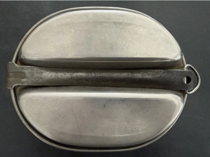 Original US WWII Mess Kit & Cutlery Set | E.A. Co. 1943 | Named Trench Art