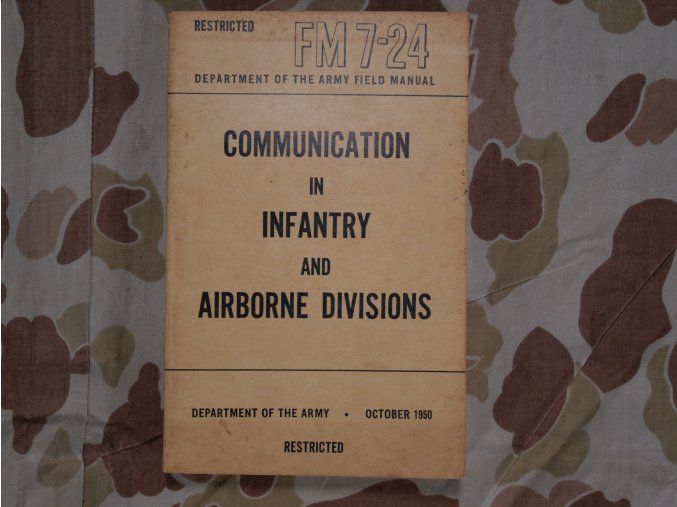 Manuál Communication in Infantry and Airborne Divisions
