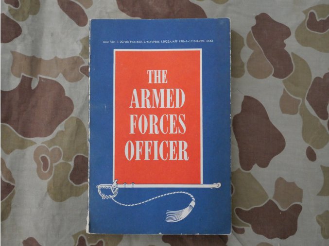 Příručka "The Armed Forces Officer"