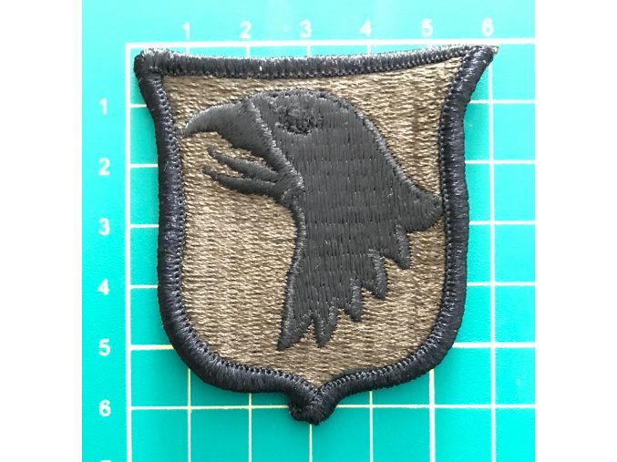 Nášivka 101st Airborne Division - obrácené barvy