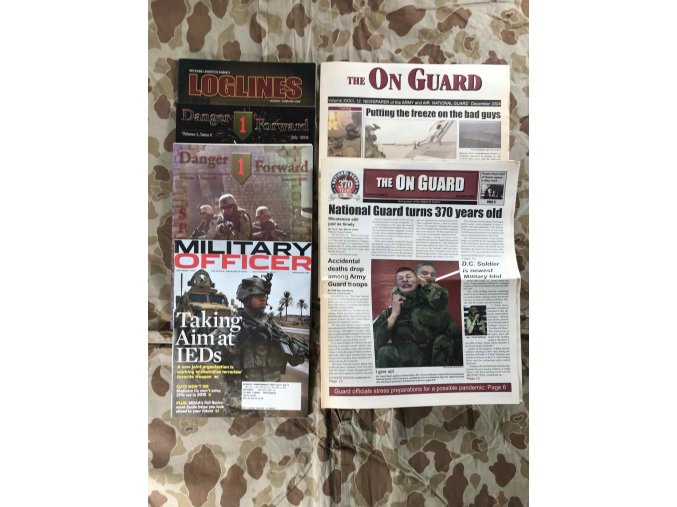 Soubor US armádních časopisů a novin
