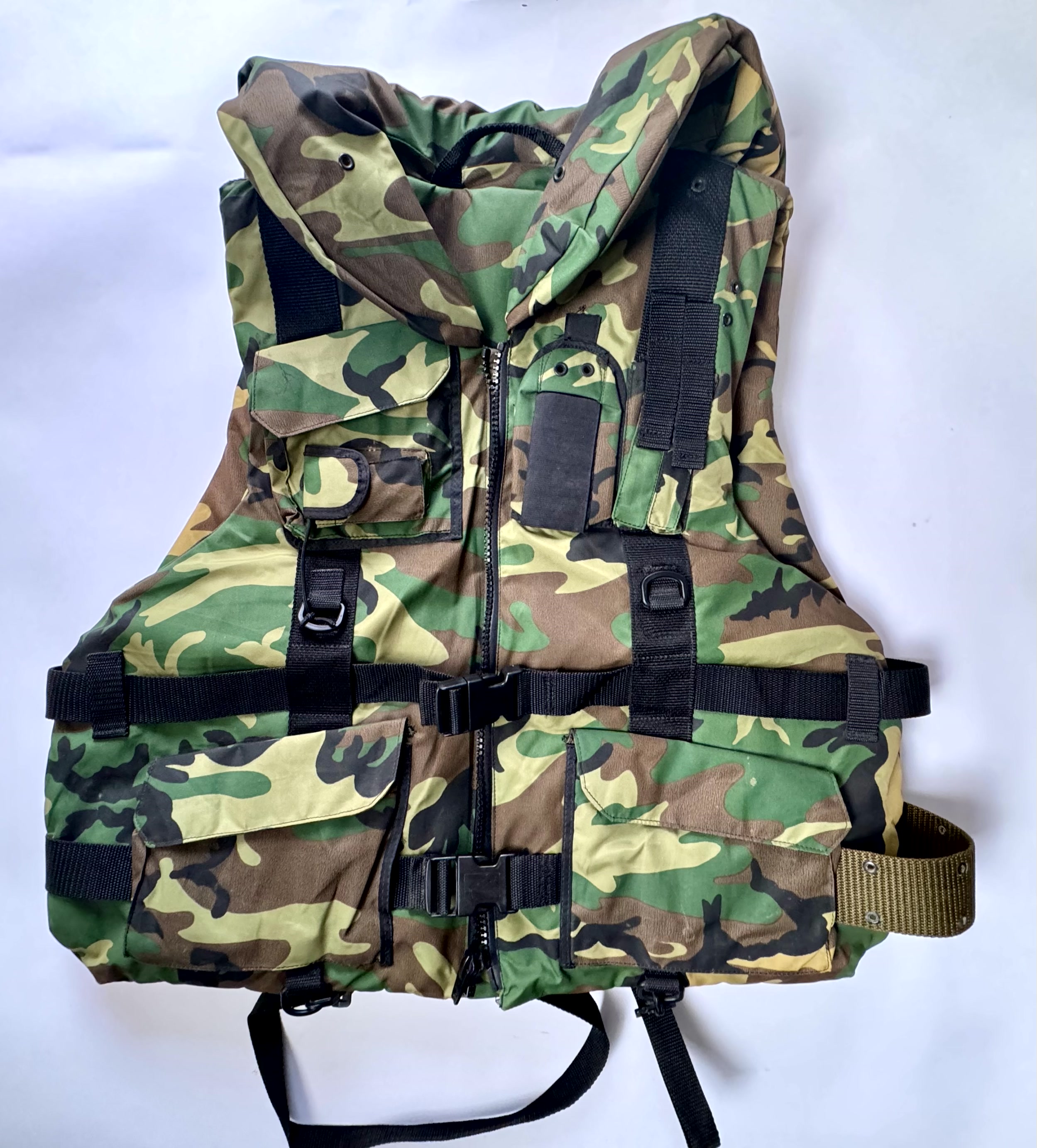 Floating Vest - Armor of America - Woodland