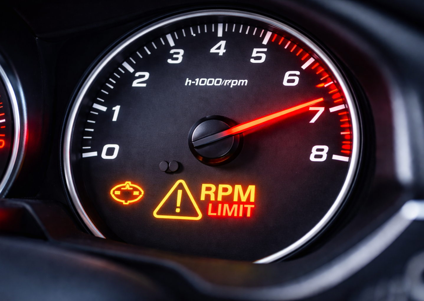 Prečo auto nejde do otáčok - BENZÍN