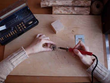 Hogyan kell elkezdeni a fába égetést