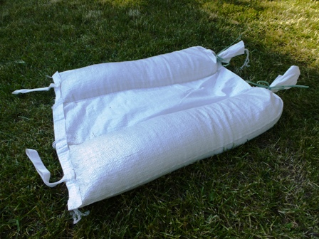 Protipovodňový pytel 66 × 81 cm: Spolehlivý pomocník při ochraně proti vodě