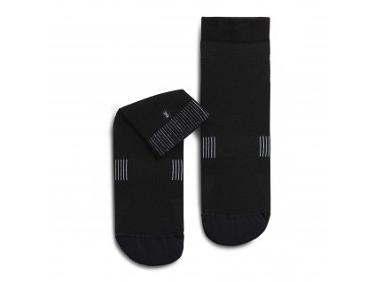 Ponožky ON Running Ultralight Mid Sock Black/White