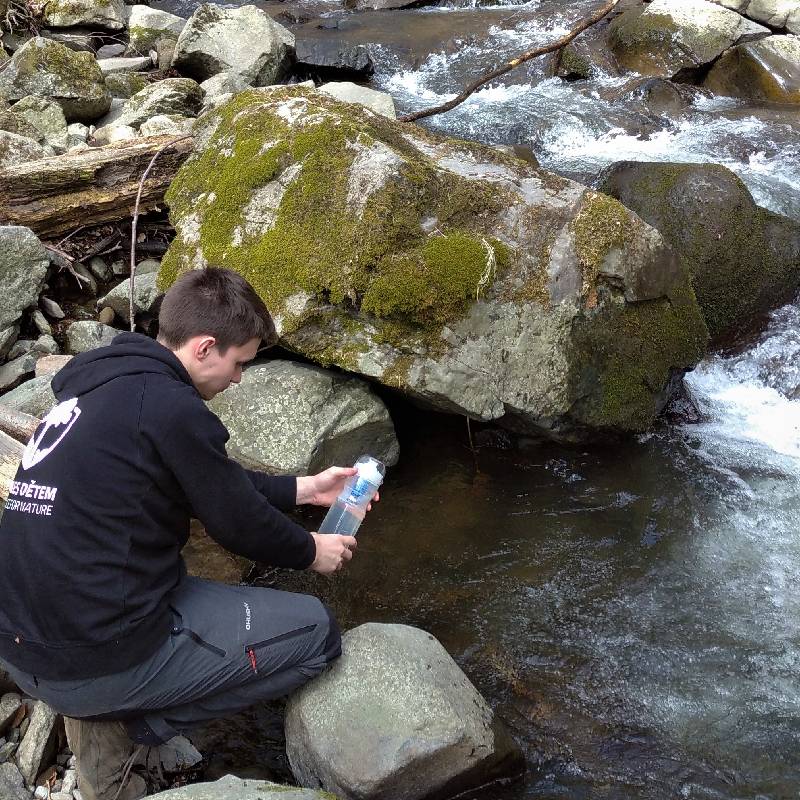 OZ Prales deťom a ich prvé dojmy z filtračnej fľaše Quell NOMAD