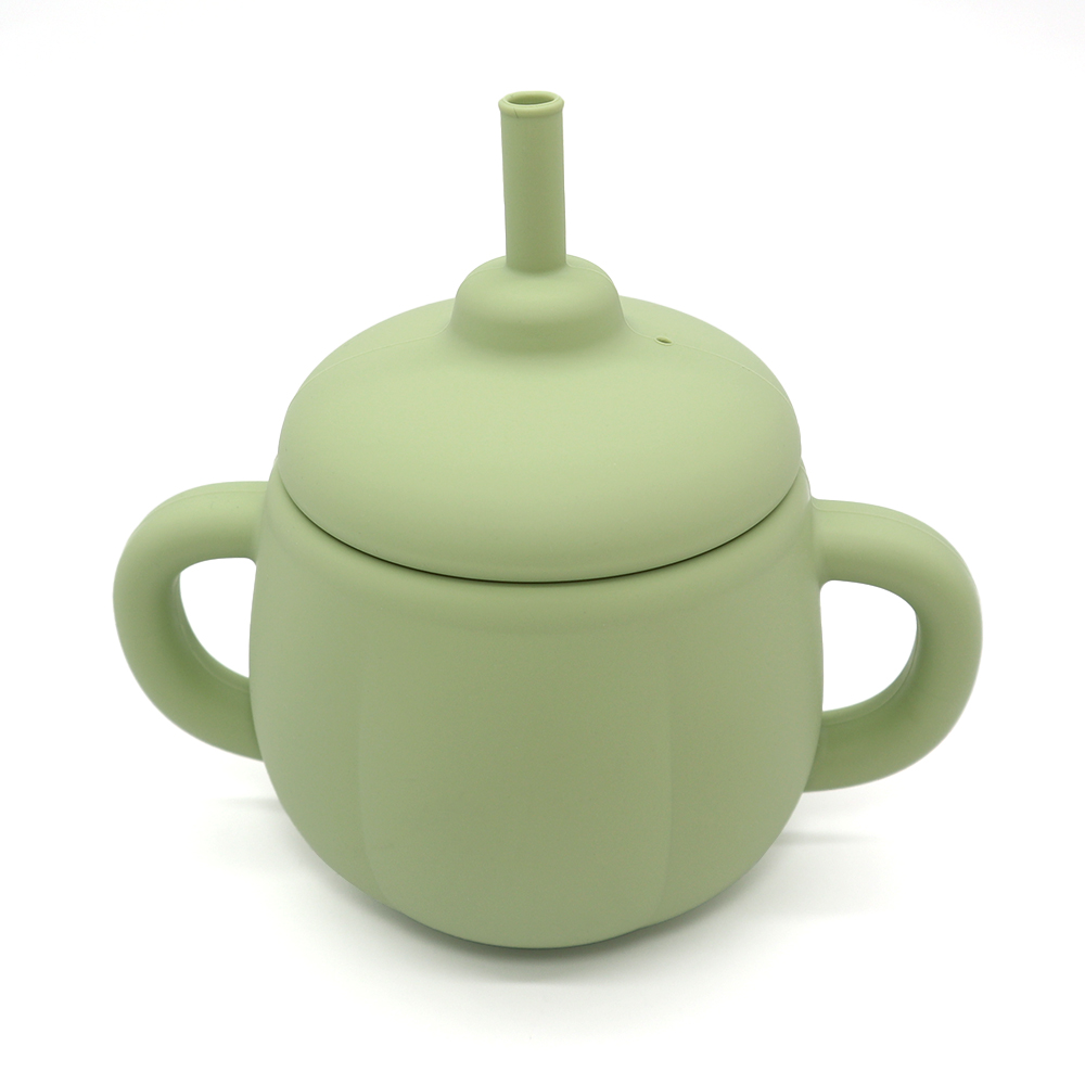Martons Silikónový hrnček pre bábätká a deti, 150 ml, olive