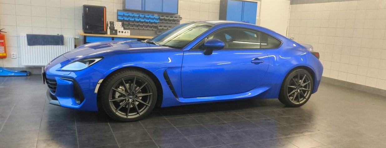 Subaru BRZ - třípásmový aktivní systém, DSP a subwoofer