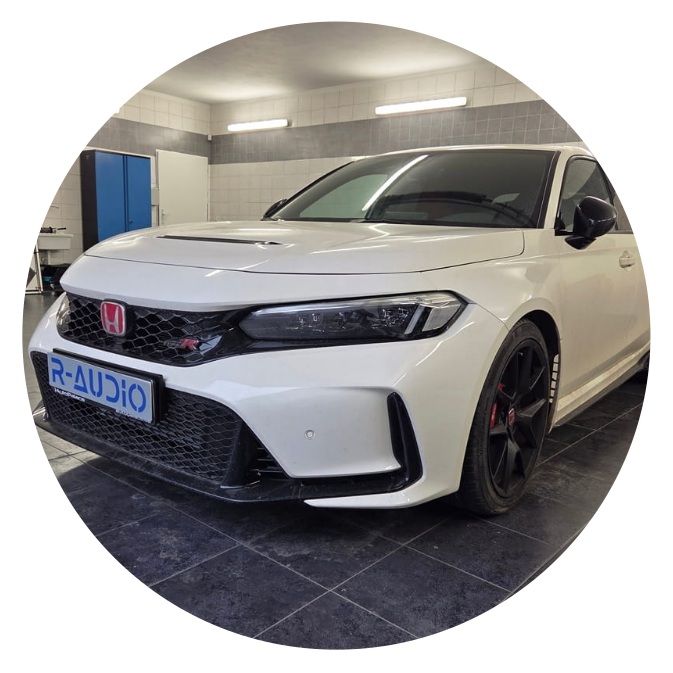 Honda Civic Type-R - kompletní ozvučení s DSP a subwooferem