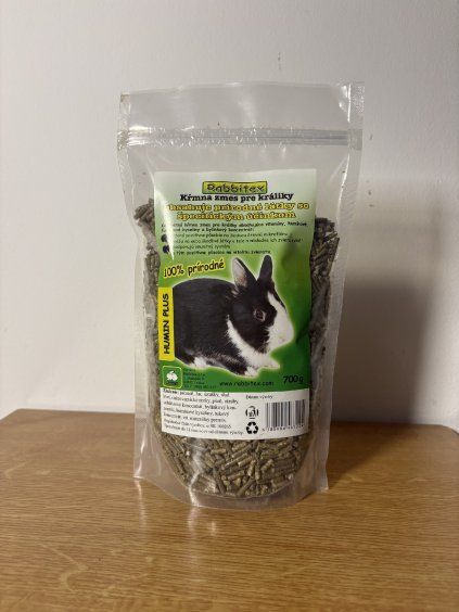 Krmivo králik Humin Plus s prírodnými aditívami 700g 2