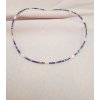 Choker se sodalitem a perličkami