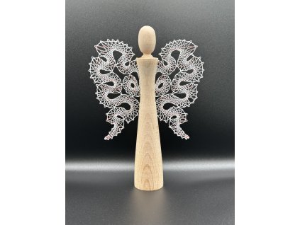 Andělka s motýlími křídly