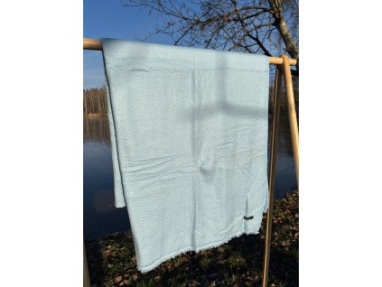 Deka z vlny kozy kašmírské blankytně modro - bílá