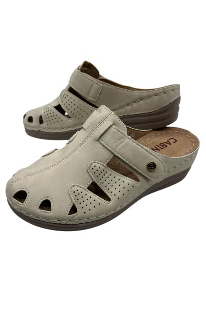 Dámske papuče v bežovej farbe 07