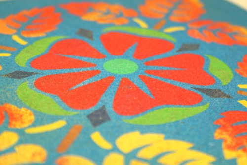 Kreativní technika pískování obrázků barevným pískem