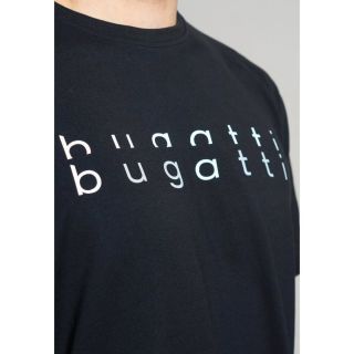 Oblíbená klasika od Bugatti je zpět! Černé tričko, které prostě nezklame – ať už na běžné nošení, do práce nebo jen tak...