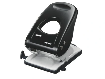 Děrovačka Leitz 5138, na 40 listů, černá