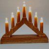 Svícen pyramida 7 LED svíček, imitace dřeva