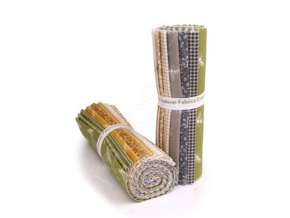 Set látek Petite Beehive G se vzorem včel, okvětních lístků a káro