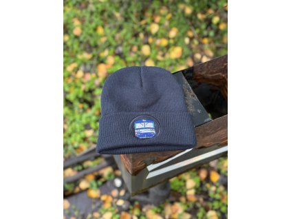 Zimní čepice s motivem lokomotivy a nášivkou vlaku Orchestrion Šukafon 809 810 811 Lokálka