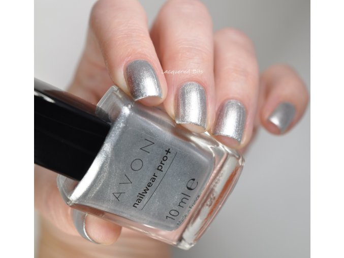 AVON Lak na nechty Hollywood - White Gold