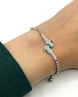 Přitáhněte pozornost. S elegancí, která má styl. 🐍✨ Tento náramek ve tvaru hada není jen šperk - je to symbol vaší síly a...