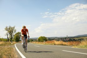 Jak vybrat silniční kolo: Průvodce pro město i delší trasy