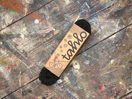 Tahlo Černo Černá