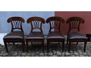 Biedermeier set - čtyři židle a stůl včetně šuplíku