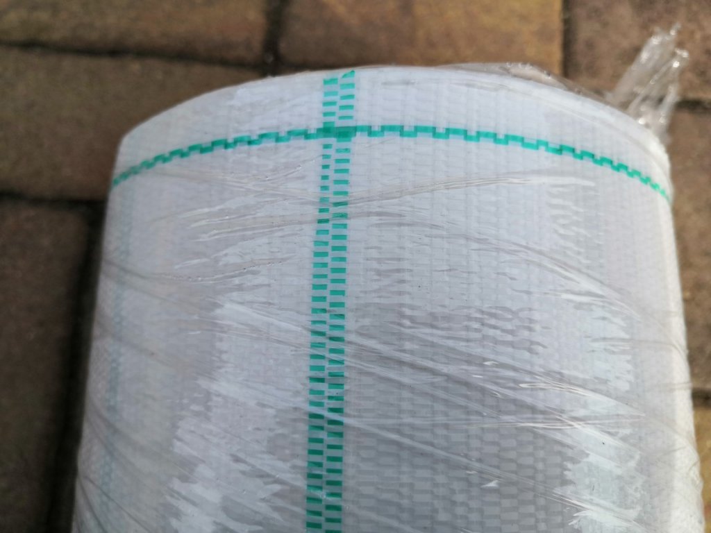 Tkaná mulčovací textílie agrotextílie, 100g/m2, 50m x 1,65m - bílá + kolíky ZDARMA